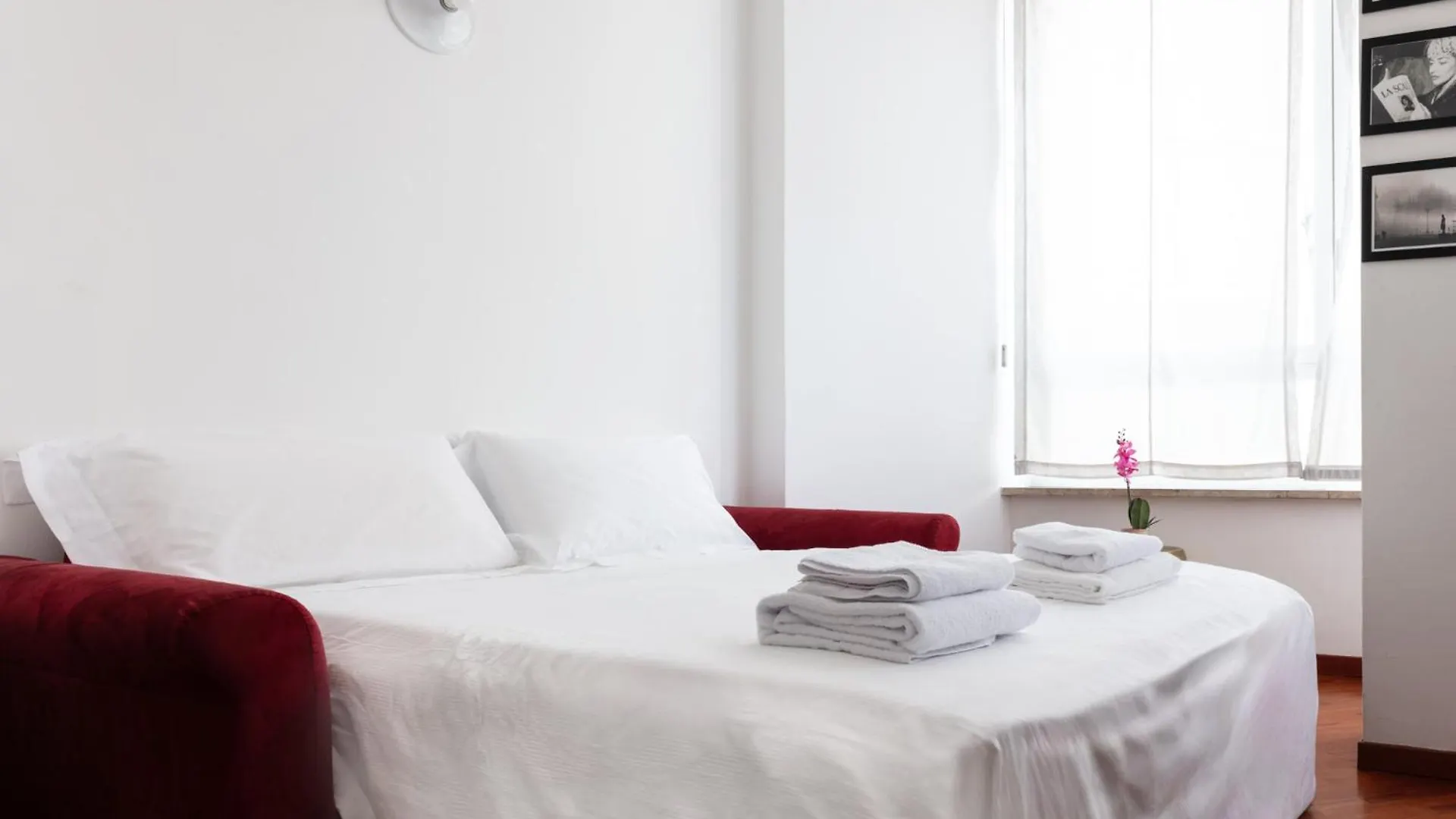 Dehomes - Porta Nuova Business Studios Milano Italia