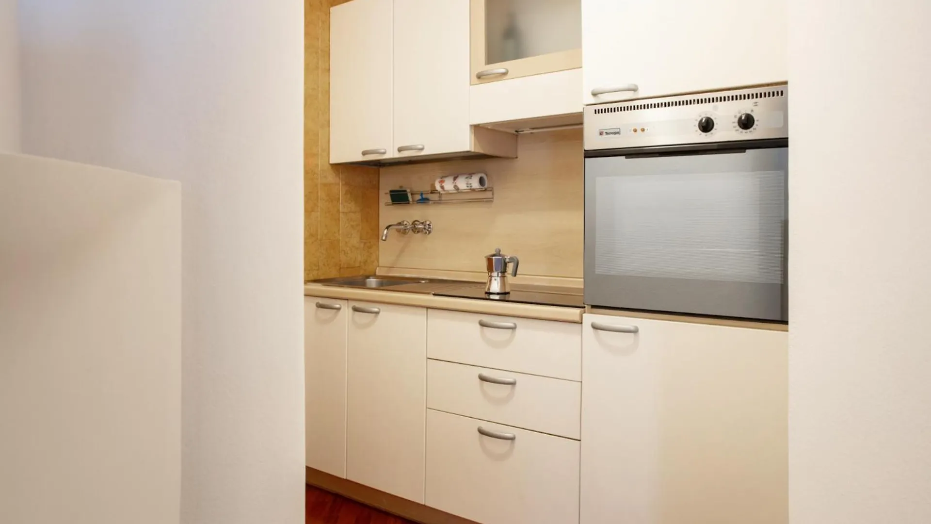 Dehomes - Porta Nuova Business Studios Milán Apartamento