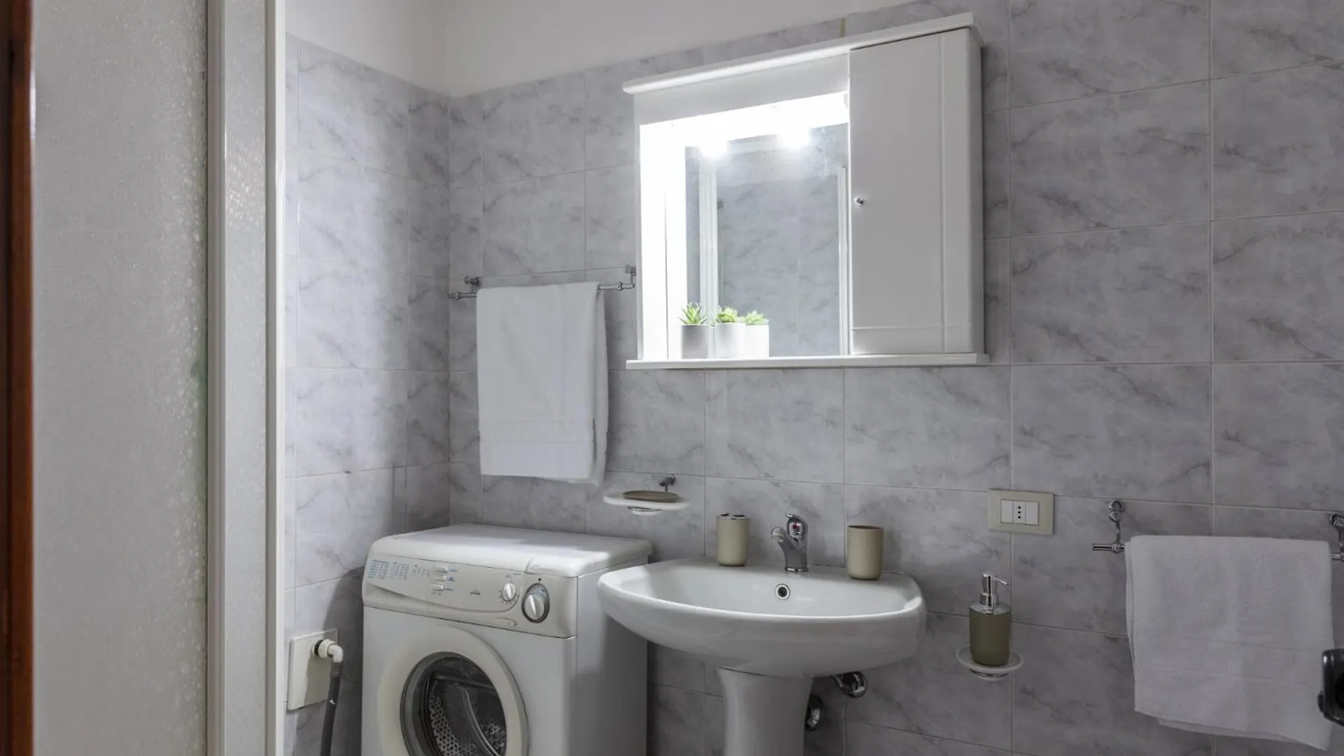 Apartamento Dehomes - Porta Nuova Business Studios Milán Italia