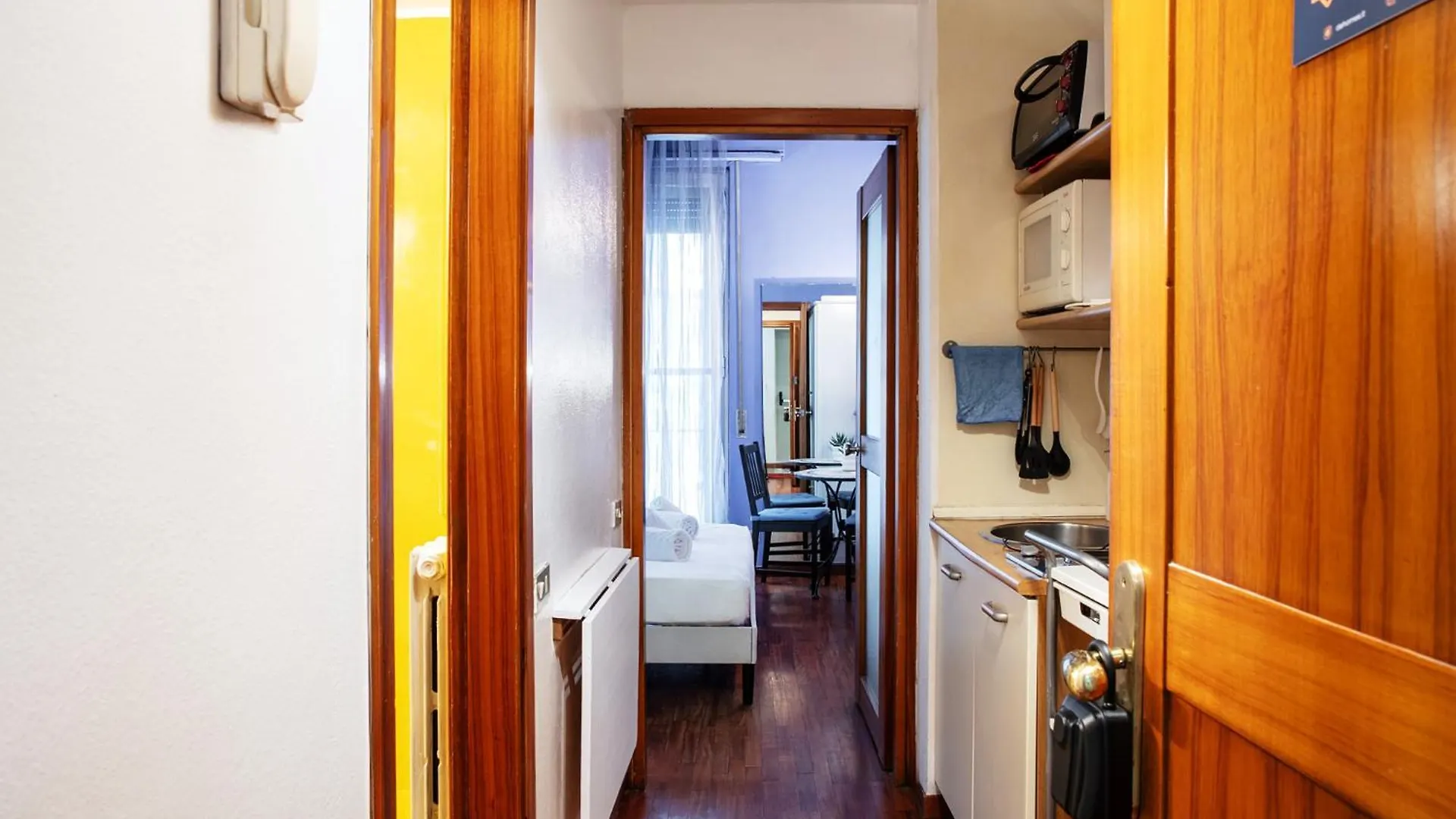 Apartamento Dehomes - Porta Nuova Business Studios Milán