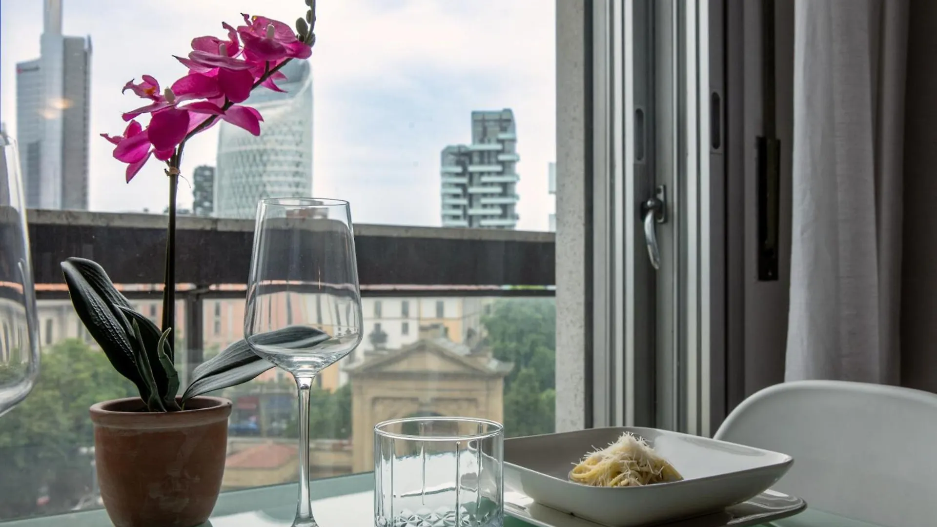 Dehomes - Porta Nuova Business Studios Milan Apartment